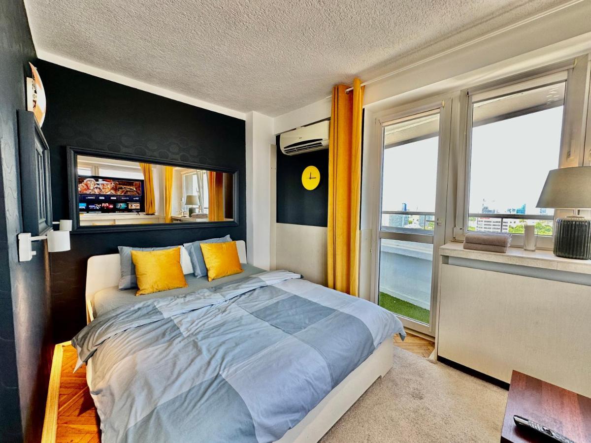 Sun Clima/Ac Metro X2 Fast Wifi 500 Mbs 70'Tv Netflix Appletv Hbo Apartment Warsaw Exterior photo