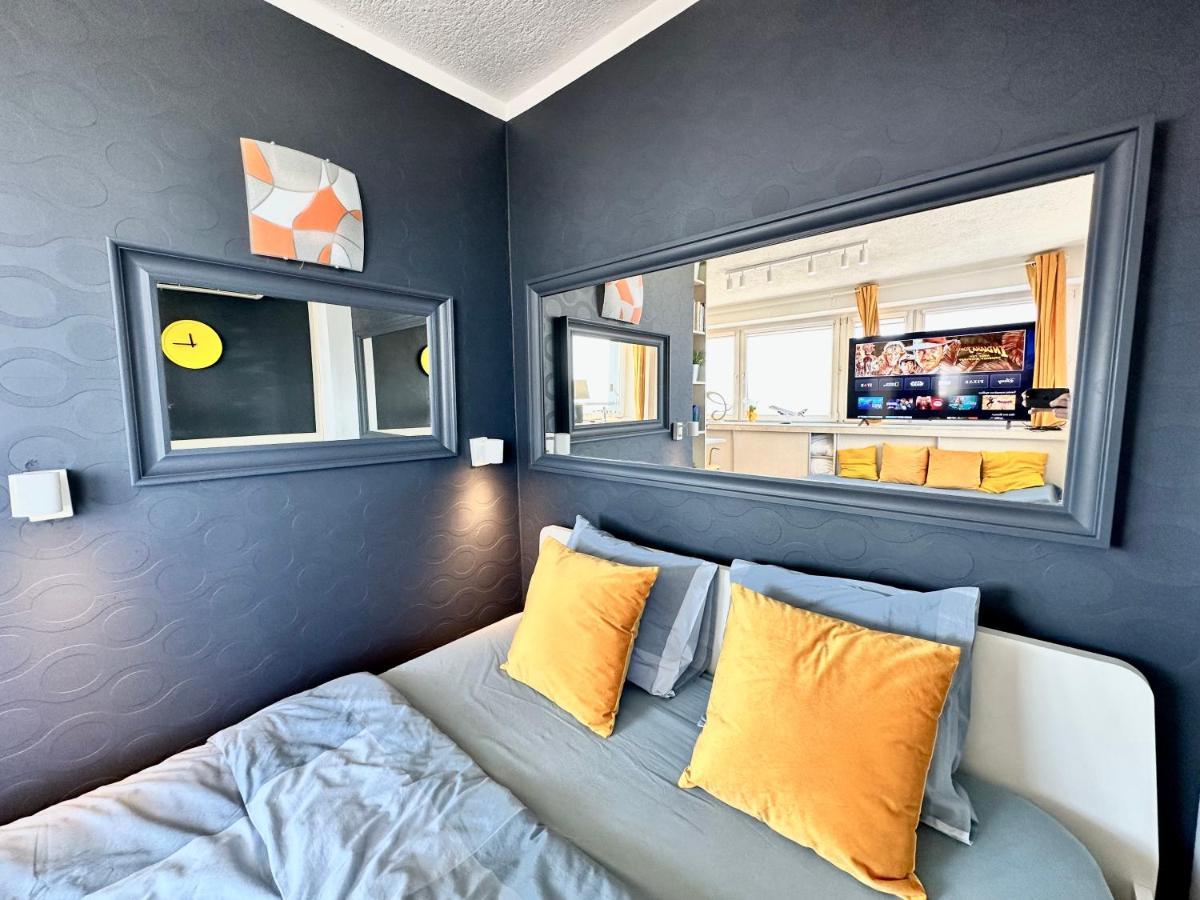 Sun Clima/Ac Metro X2 Fast Wifi 500 Mbs 70'Tv Netflix Appletv Hbo Apartment Warsaw Exterior photo