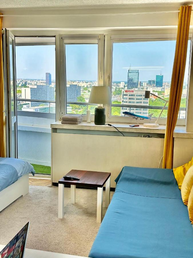 Sun Clima/Ac Metro X2 Fast Wifi 500 Mbs 70'Tv Netflix Appletv Hbo Apartment Warsaw Exterior photo